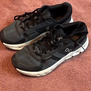 On Running Men's Black and White Athletic Shoes